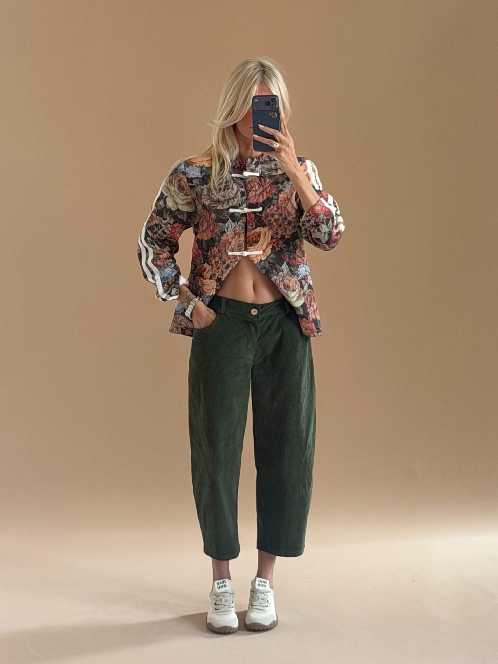 70F2DA56-8E41-4778-8F73-3D41275EBD6E Cropped Fine Corduroy Pants-Green - Image 1